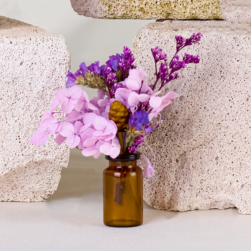 dried valentines bouquet for readers.