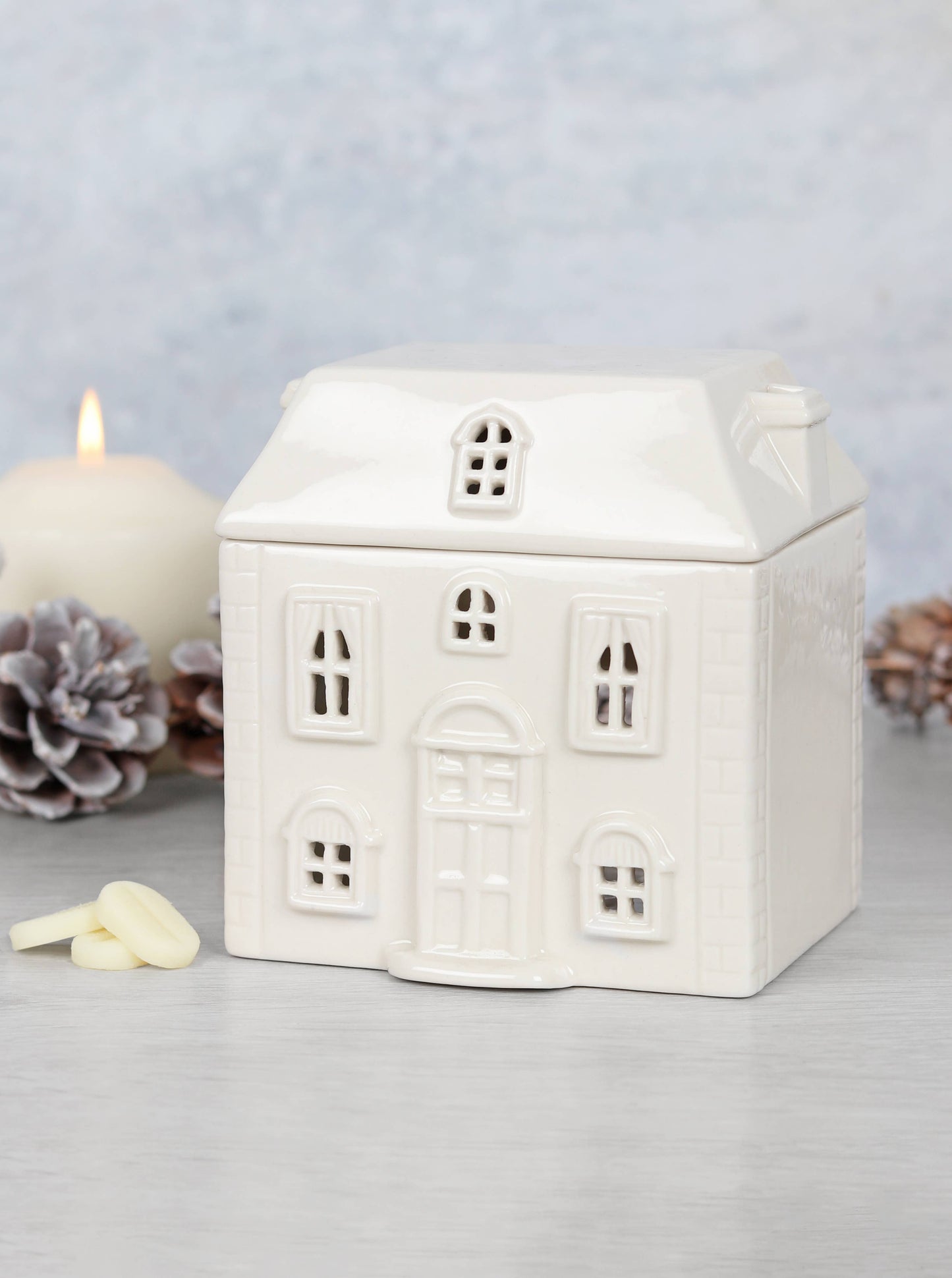 Witte keramische oliebrander en wasverwarmer voor thuis